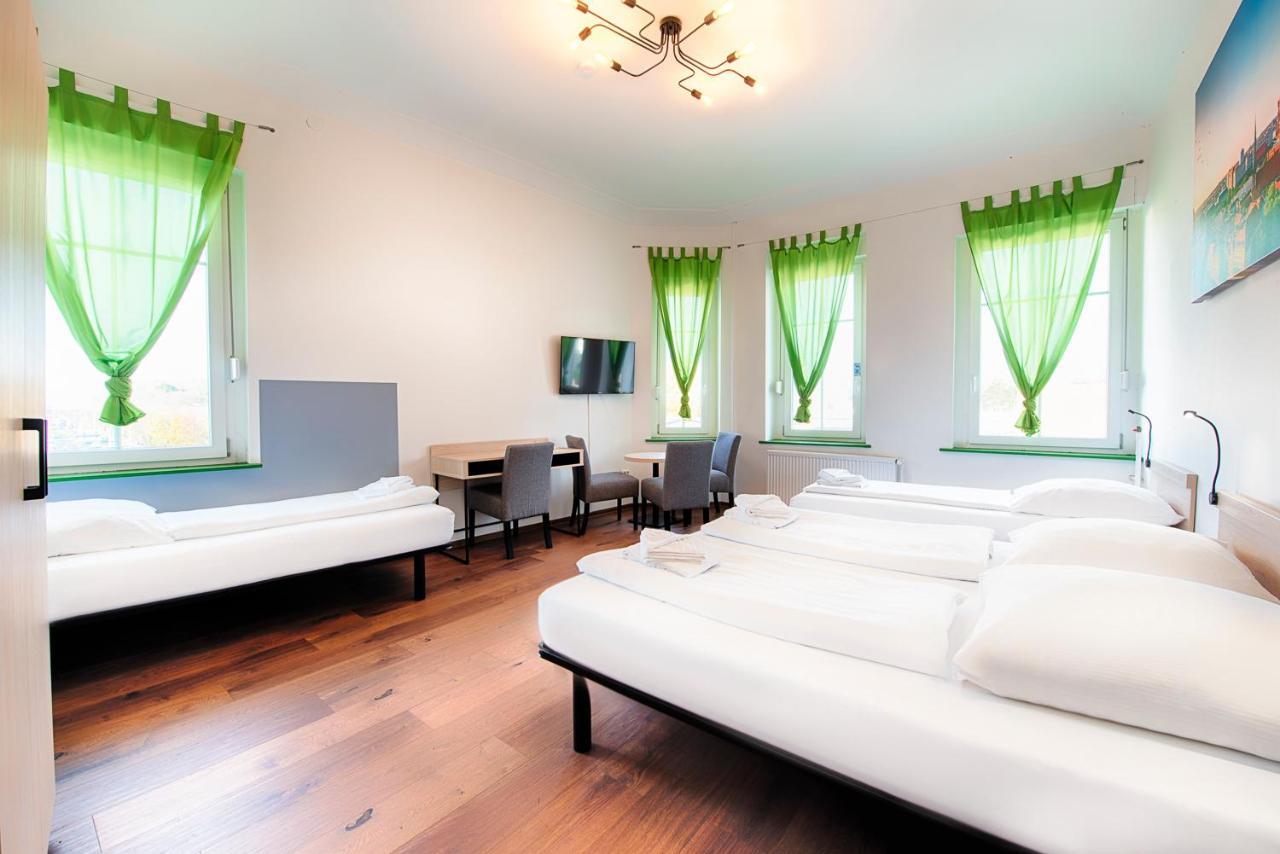 Quadruple Room Annex